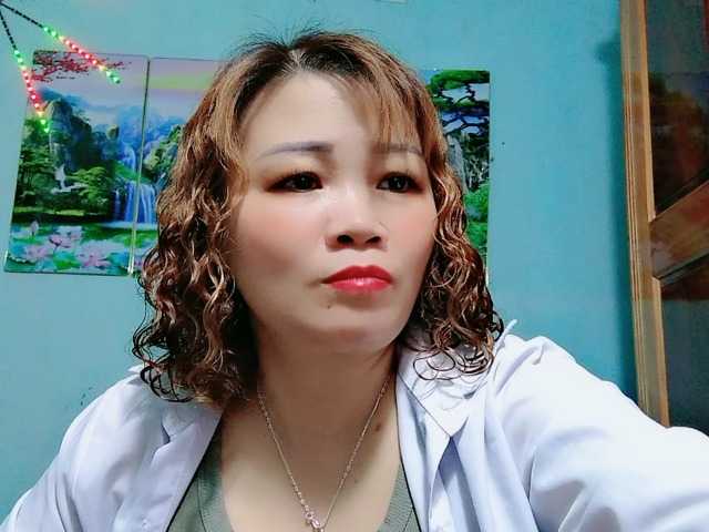 Live sex webcam photo for Linhanhsex2k #292336756