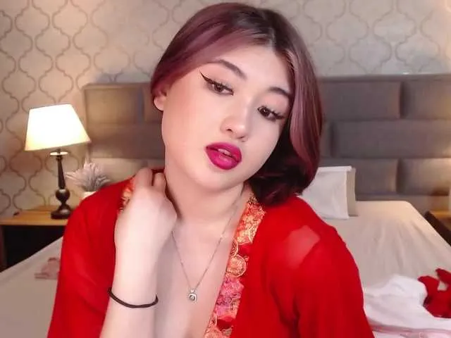 Live sex webcam photo for LiniSuen #273950144