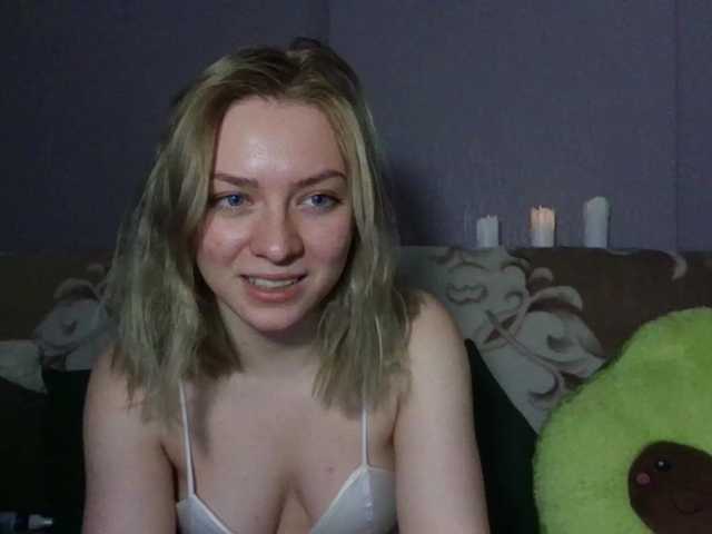 Live sex webcam photo for LinkaMalinka #277511100