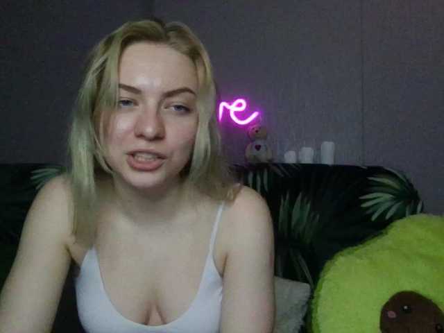 Live sex webcam photo for LinkaMalinka #277564337