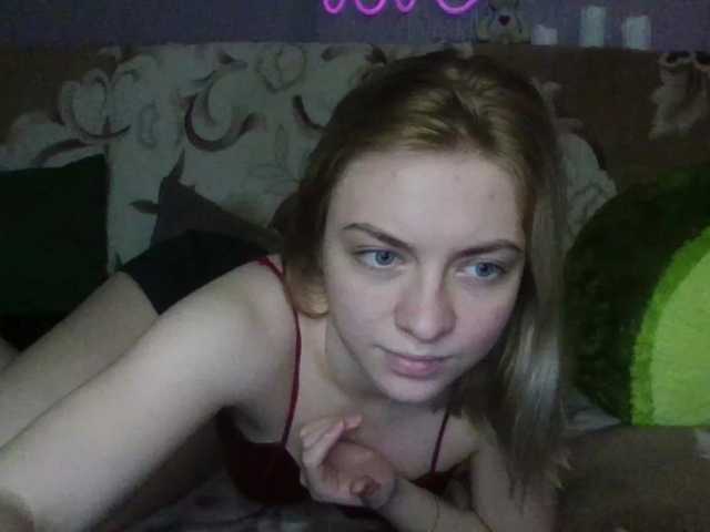 Live sex webcam photo for LinkaMalinka #277616415