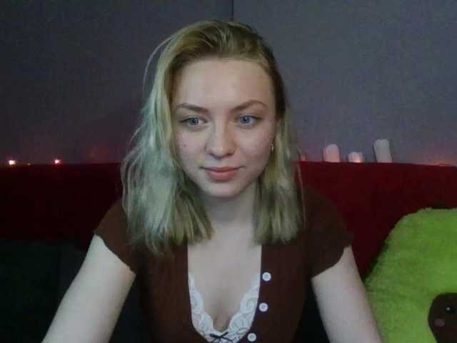 Live sex webcam photo for LinkaMalinka #277666536