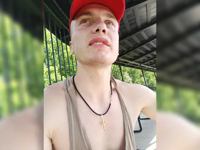 Live sex webcam photo for Linkc0ln1 #275499740