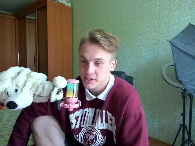 Live sex webcam photo for Linkc0ln1 #275567671