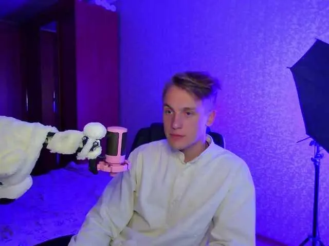 Live sex webcam photo for Linkc0ln1 #275591924