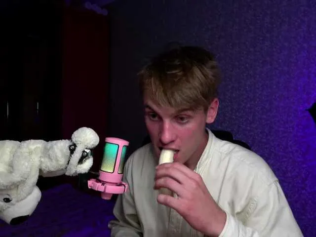 Live sex webcam photo for Linkc0ln1 #275664938