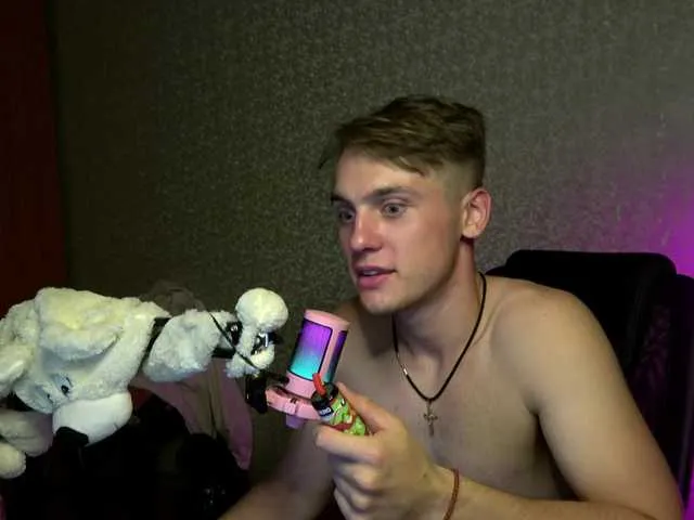 Live sex webcam photo for Linkc0ln1 #275983124