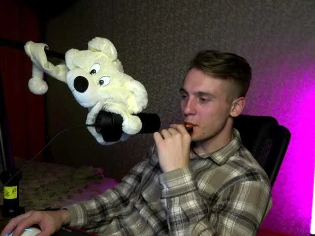 Live sex webcam photo for Linkc0ln1 #276517042