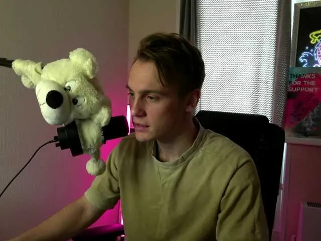 Live sex webcam photo for Linkc0ln1 #276641467