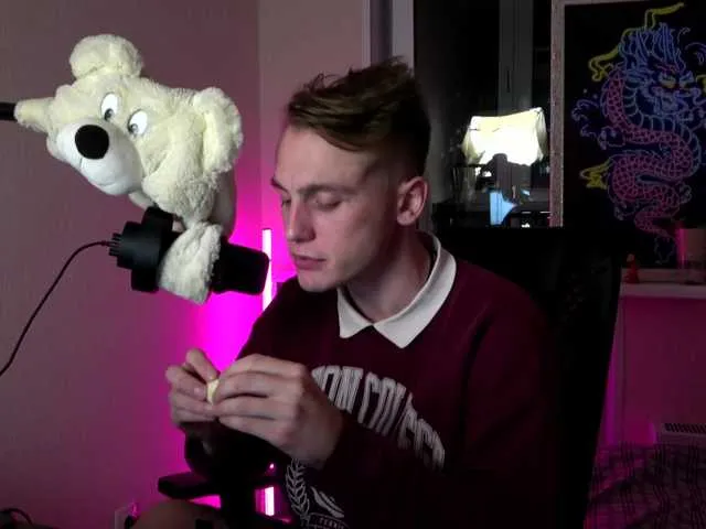 Live sex webcam photo for Linkc0ln1 #276704563