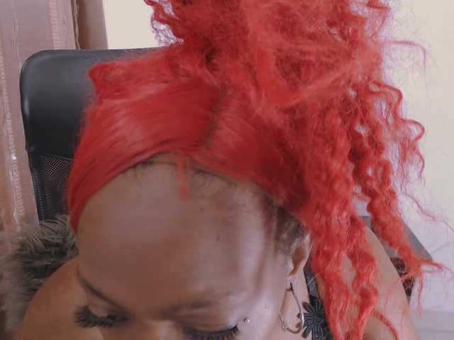 Live sex webcam photo for LinnCostello #275568773