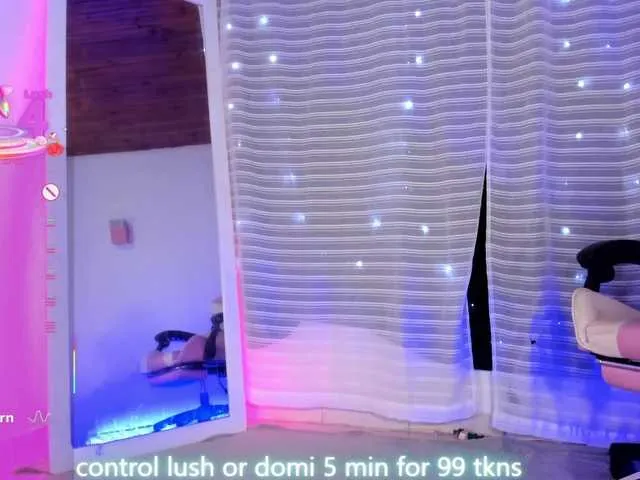 Live sex webcam photo for LinsyAdams #291949219