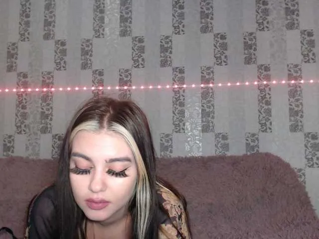 Live sex webcam photo for Liraleii #271723306