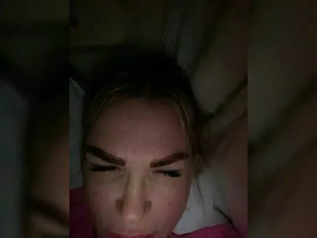 Live sex webcam photo for Lisa1225 #277240988