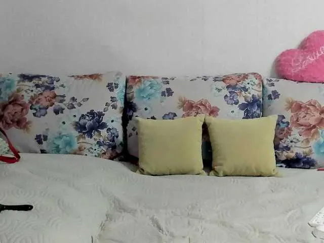 Live sex webcam photo for Lisa1225 #291262653