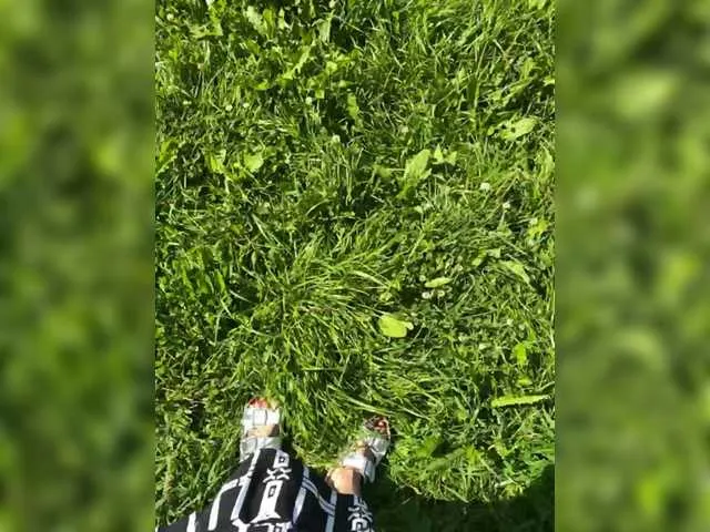 Live sex webcam photo for Lisa1225 #291501641