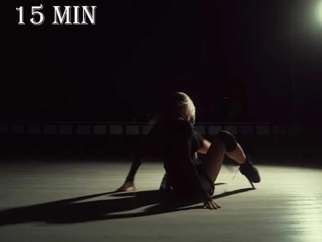 Live sex webcam photo for Lisa1225 #292440889