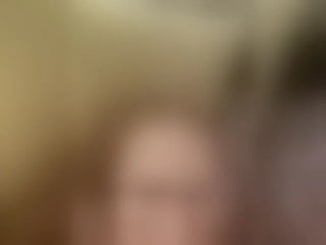 Live sex webcam photo for Lisa1225 #293541850