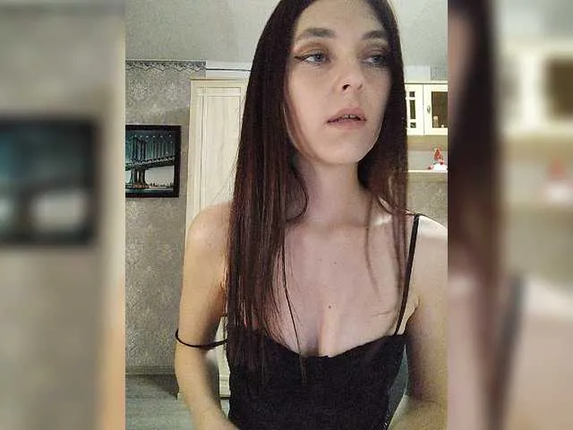 Live sex webcam photo for Lisa666-2 #277279257