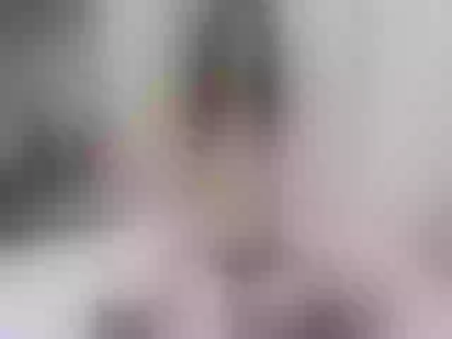 Live sex webcam photo for Lisa666-2 #279334809