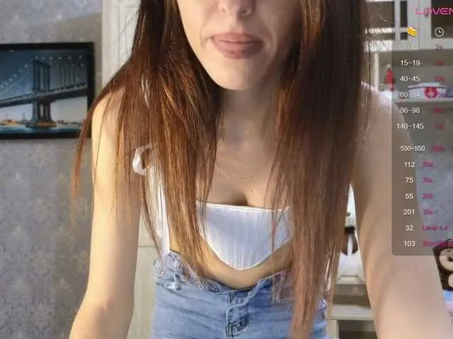 Live sex webcam photo for Lisa666-2 #288649176