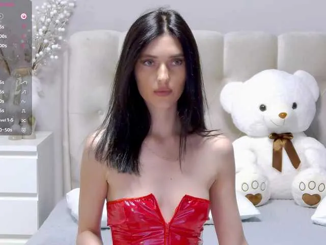Live sex webcam photo for Lisa666-2 #291255544