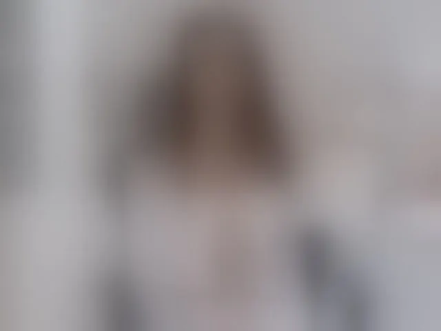 Live sex webcam photo for Lisa666-2 #292660349