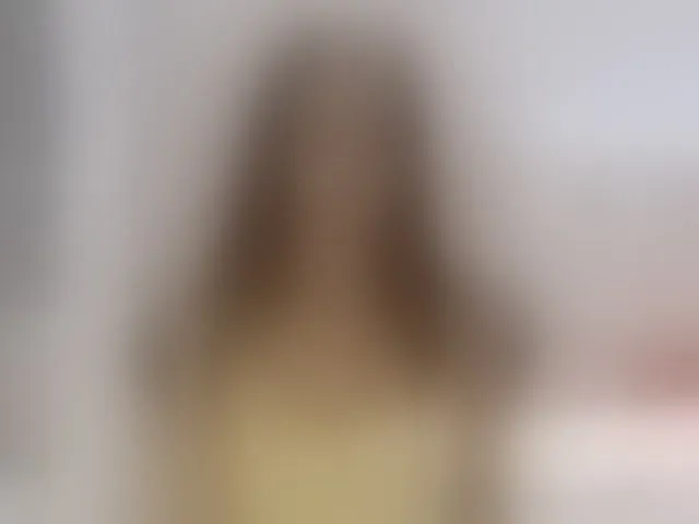 Live sex webcam photo for Lisa666-2 #292783467