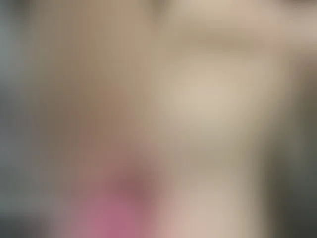 Live sex webcam photo for LisaAkira #294112097