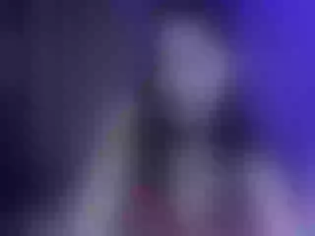 Live sex webcam photo for LisaAnn #277682310