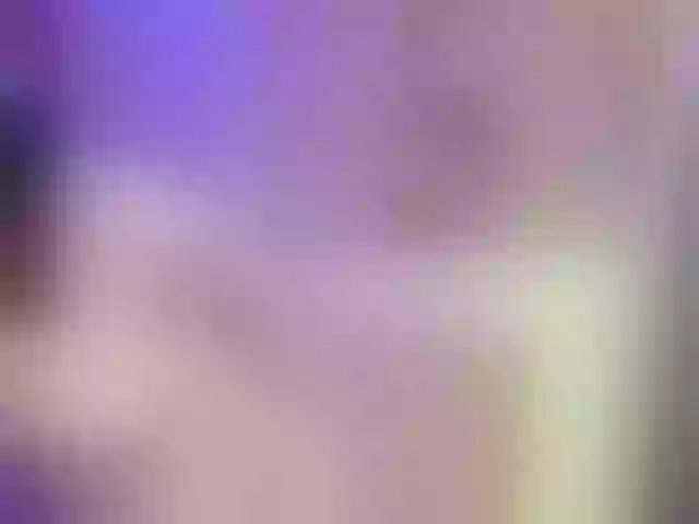 Live sex webcam photo for LisaAnn #277992224