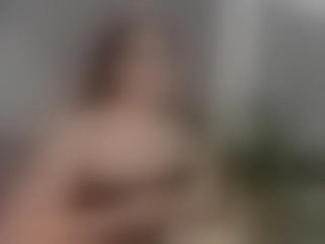 Live sex webcam photo for LisaCroft #293028208
