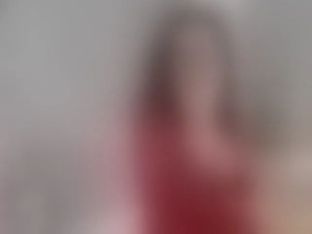 Live sex webcam photo for LisaCroft #293251197