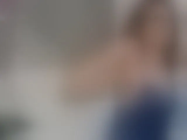 Live sex webcam photo for LisaCroft #293494924