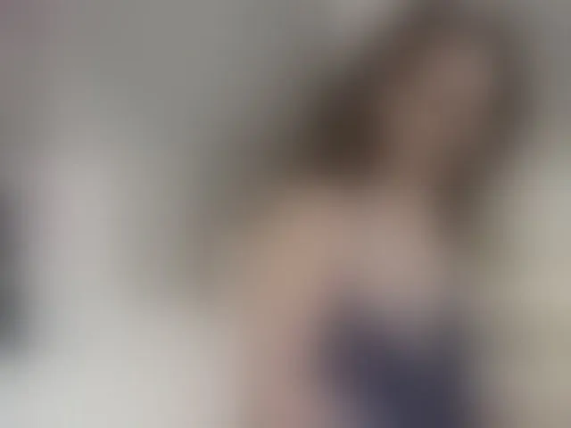 Live sex webcam photo for LisaCroft #293508071