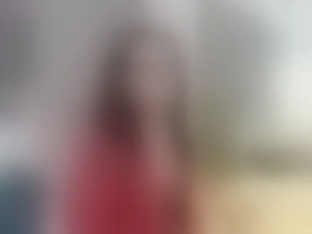 Live sex webcam photo for LisaCroft #293520588
