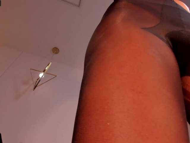 Live sex webcam photo for LisaFlowers #275706845