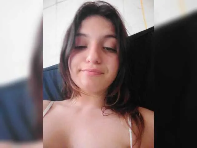 Live sex webcam photo for LisaGasay #275532077