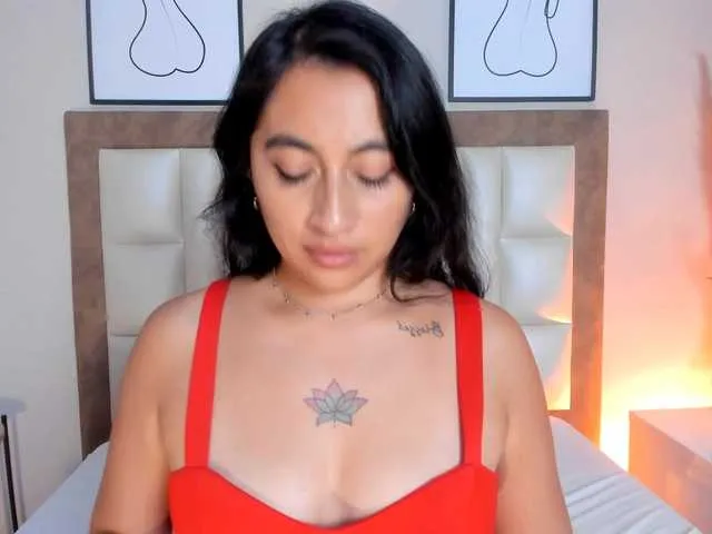 Live sex webcam photo for LisaHadwin #290879847