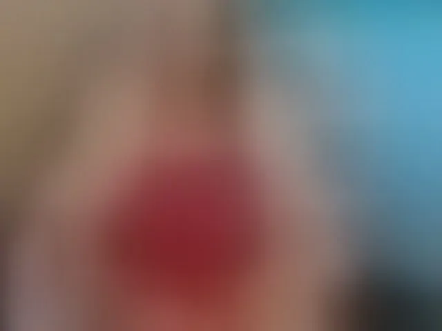 Live sex webcam photo for LisaLinny #292844084