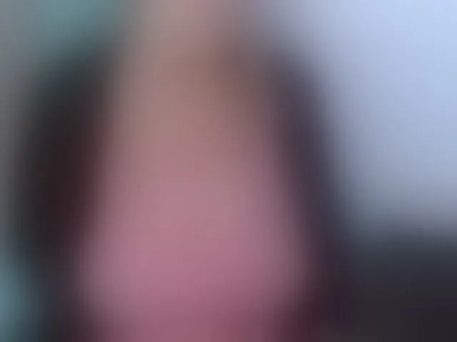 Live sex webcam photo for LisaLinny #293351261