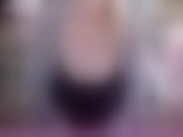Live sex webcam photo for LisaLinny #293738453