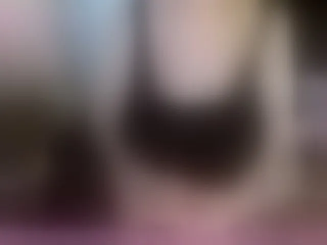 Live sex webcam photo for LisaLinny #293862641