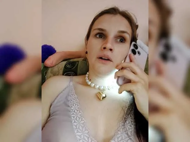 Live sex webcam photo for LisaLovHoney #291993050