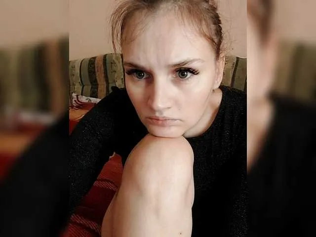 Live sex webcam photo for LisaLovHoney #292066130