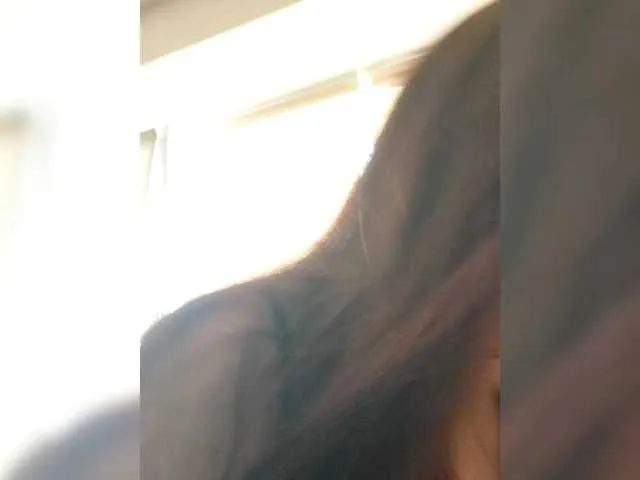 Live sex webcam photo for LisaLovHoney #292073177