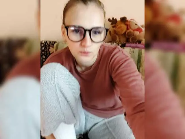 Live sex webcam photo for LisaLovHoney #292127172