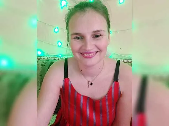 Live sex webcam photo for LisaLovHoney #292242093