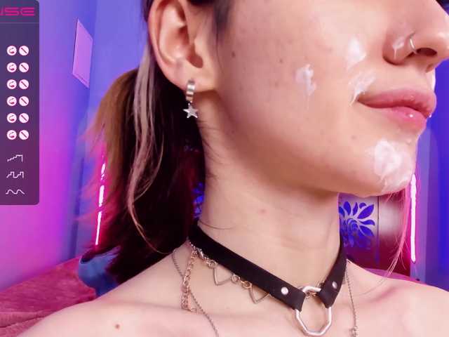 Live sex webcam photo for LisaMayson #273790093