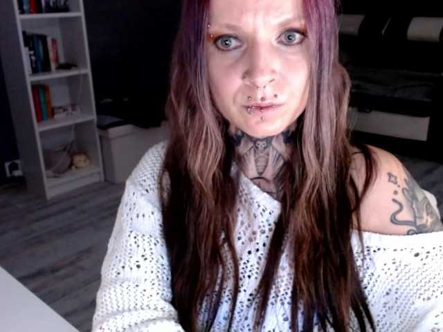 Live sex webcam photo for LisaModel #279914818